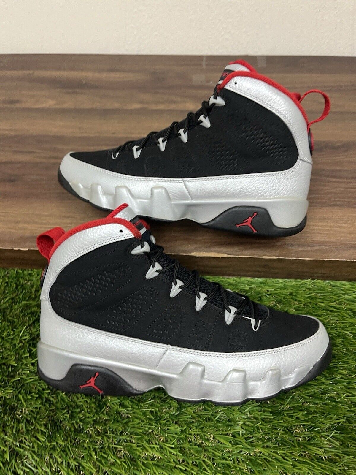 Air Jordan 9 "Johnny Kilroy" Size 8.5 2012 (Authentic)