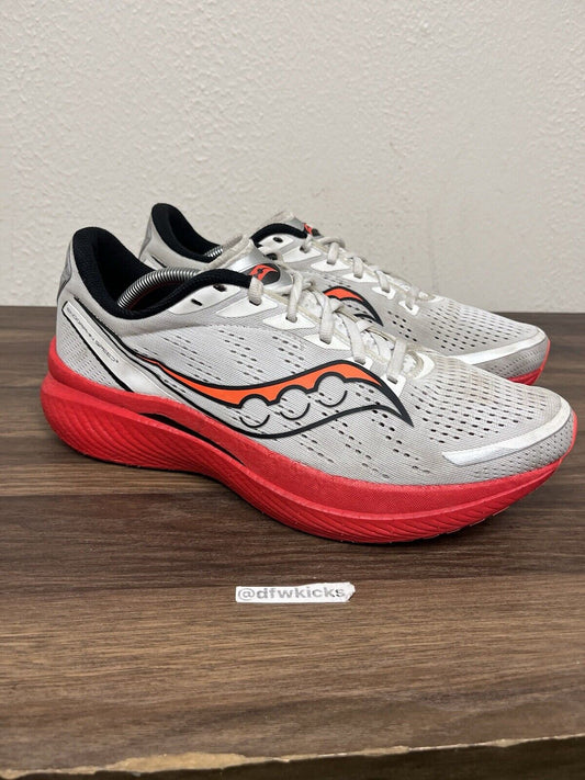 Size 11.5 Saucony Endorphin Speed 3 MenS20756-85 White Black Vizired Red Shoes