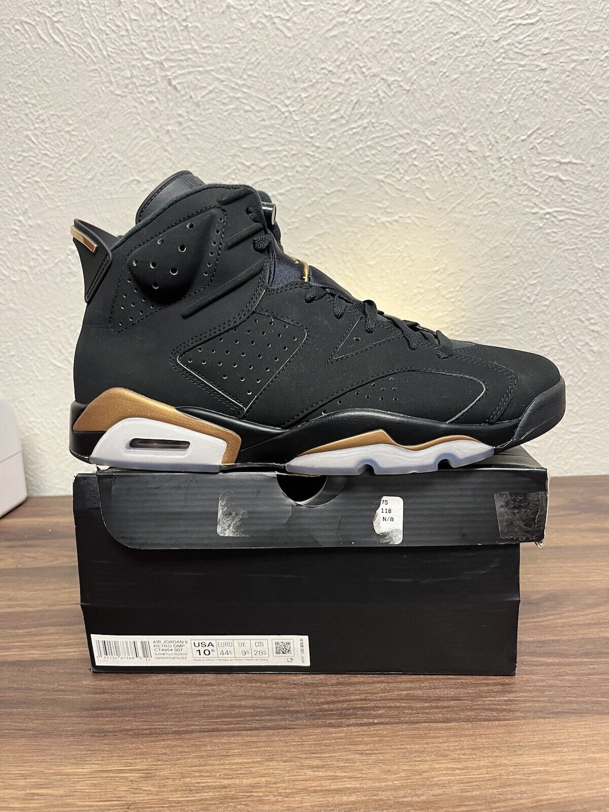 Nike Air Jordan 6 Retro Defining Moments 2020 size 10.5 CT4954-007 OG VI Retro