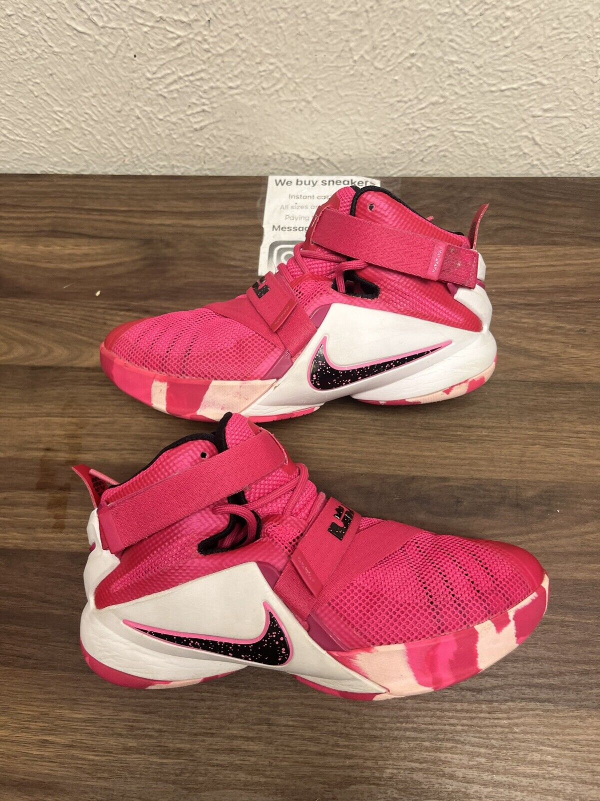 Nike LeBron Soldier IX Youth 5Y Breast Cancer Think Pink 776471-601