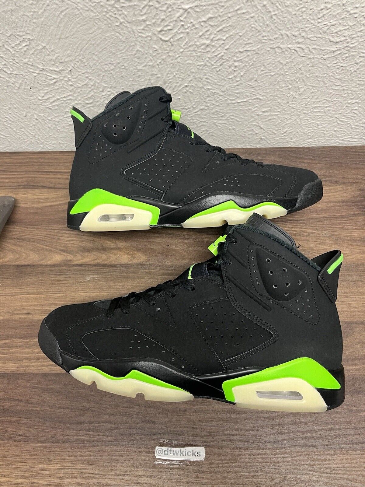 Jordan 6 Electric Green Size 12 (Brand New)