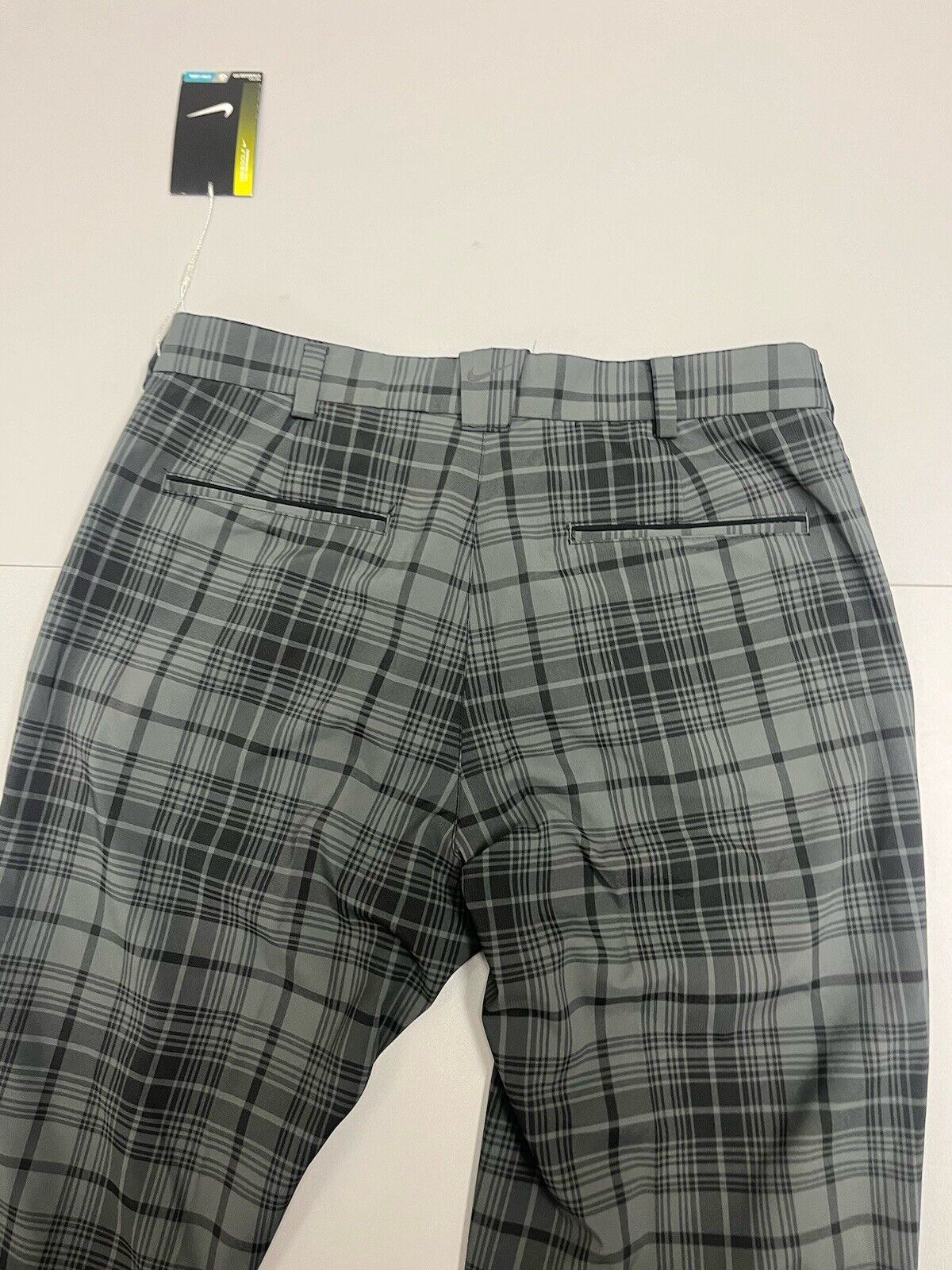 Nike Golf Dri Fit Mens Size 32-32 Plaid Tour Performance Golf Pants Black Gray