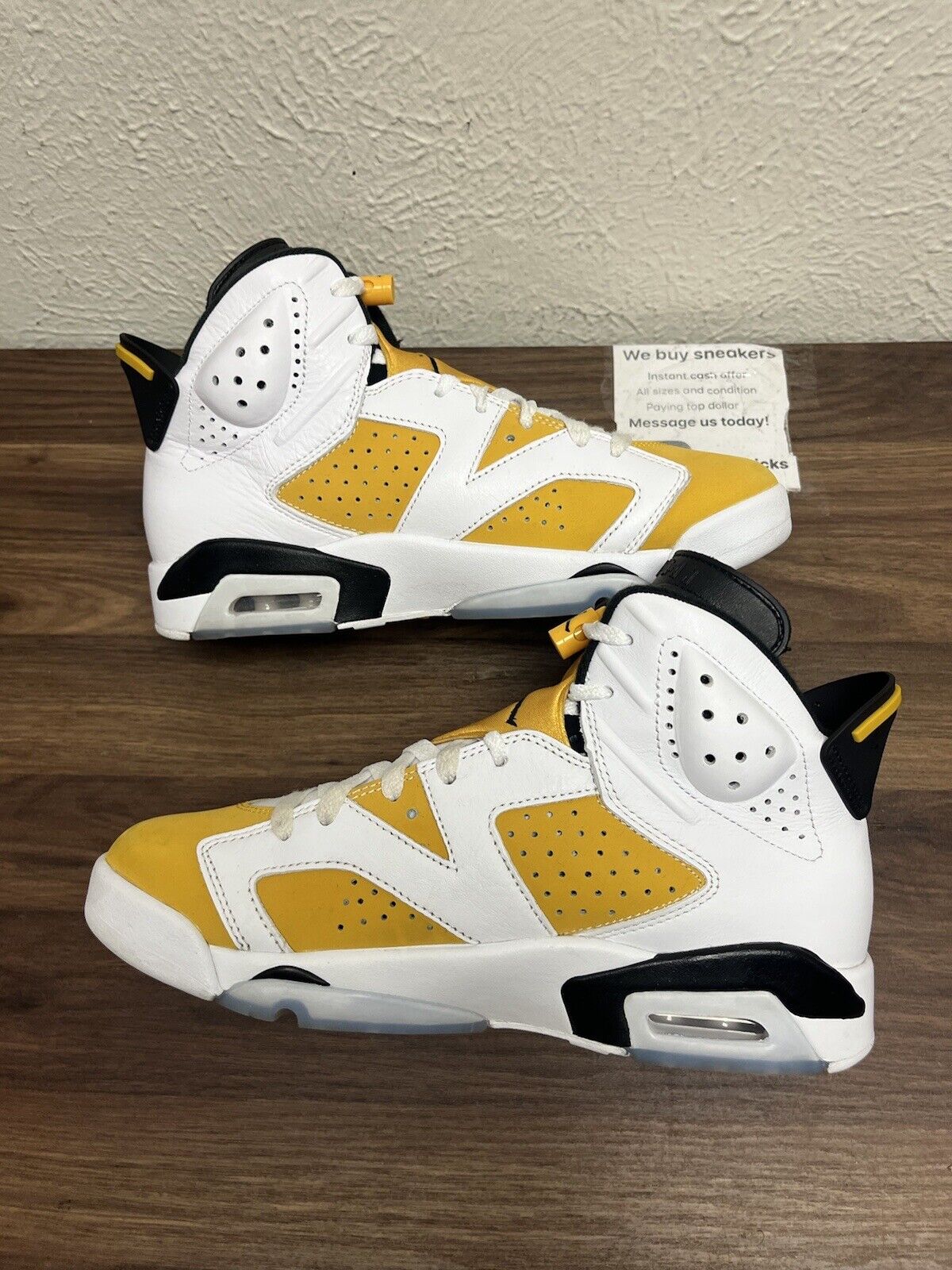 Air Jordan 6 Retro 'Yellow Ochre' Men’s Size 8.5