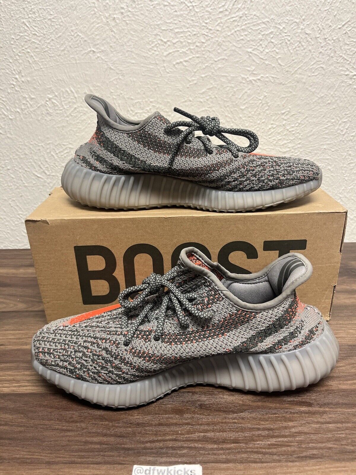 Adidas Yeezy Boost 350 V2 Beluga Reflective GW1229 Size 9