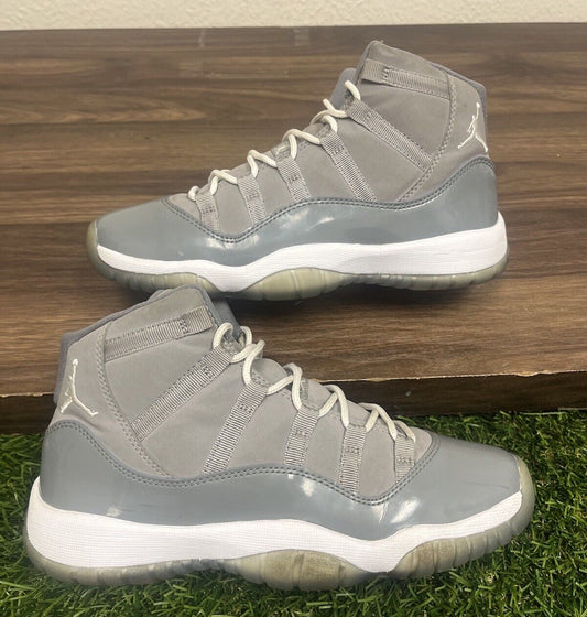 Nike Air Jordan 11 Retro  (GS) Cool Gray Sneakers 378038-001 Kids Size 5.5Y US