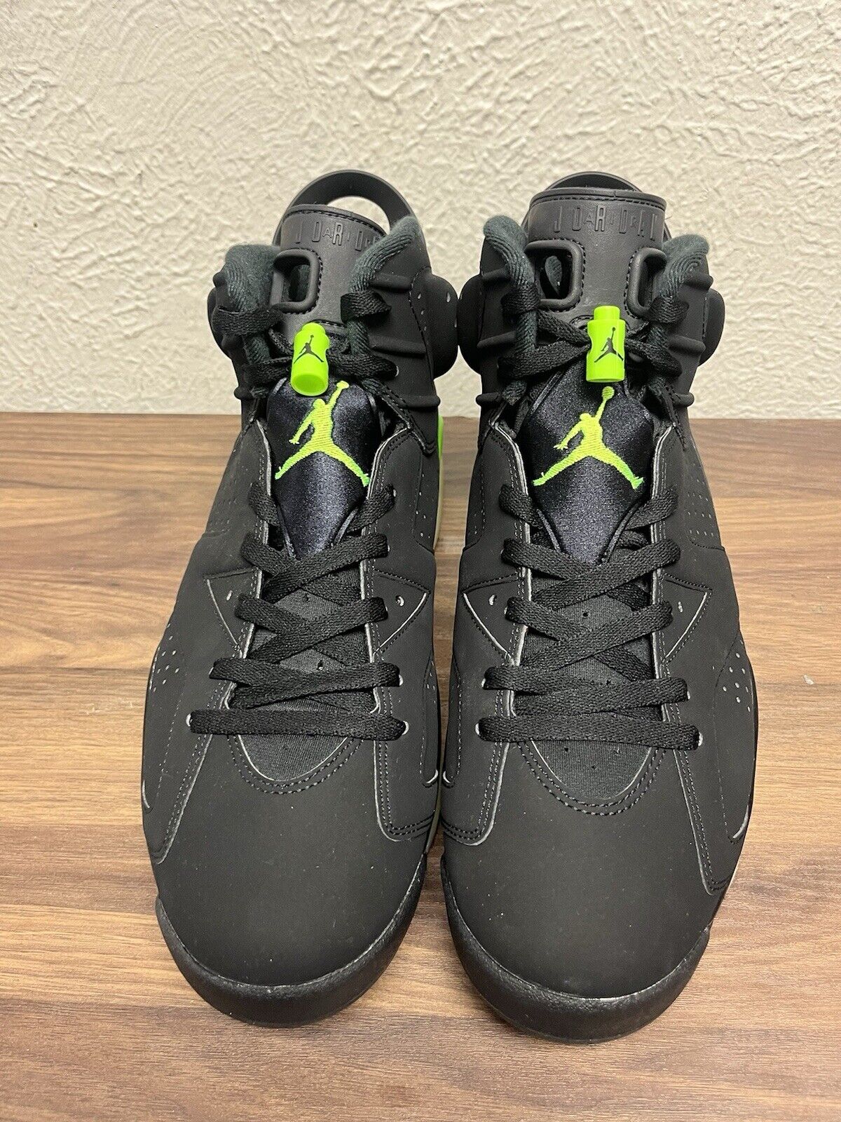 Jordan 6 Electric Green Size 12 (Brand New)