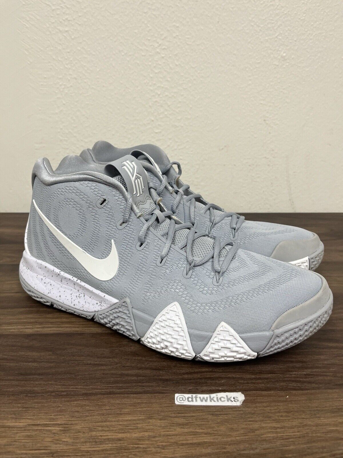 Nike Kyrie 4 TB Wolf Grey (2018) AV2296 002 Size 13.5