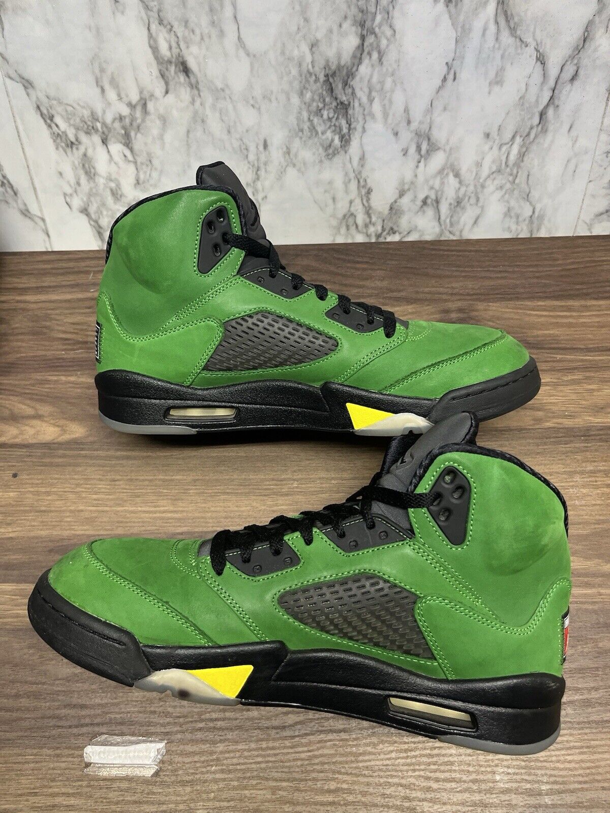 Size 11 - Air Jordan 5 Retro SE Oregon 2020  Used with OG 613 metallic