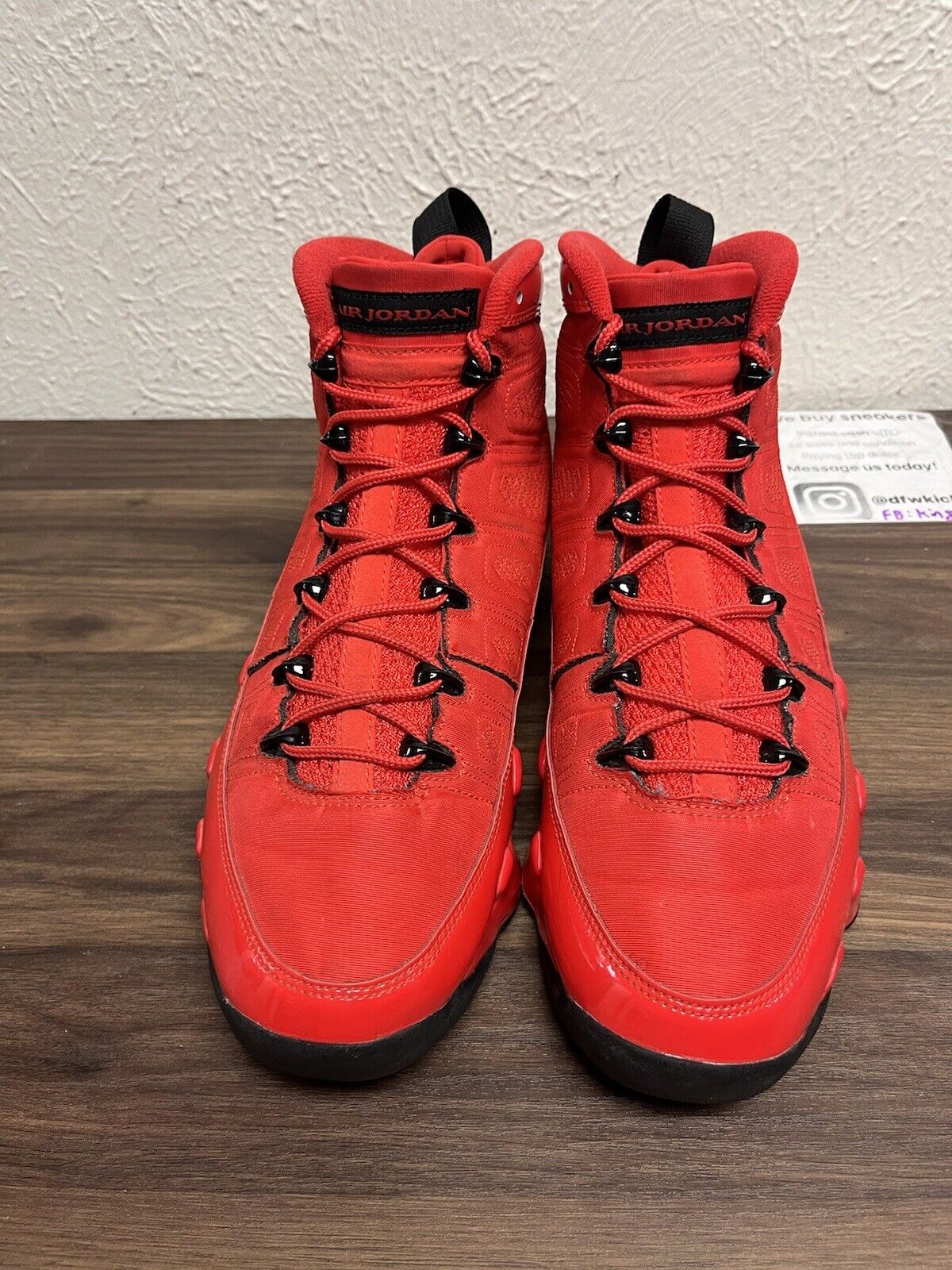 Size 10 - Air Jordan Retro 9 Chile Red 2022