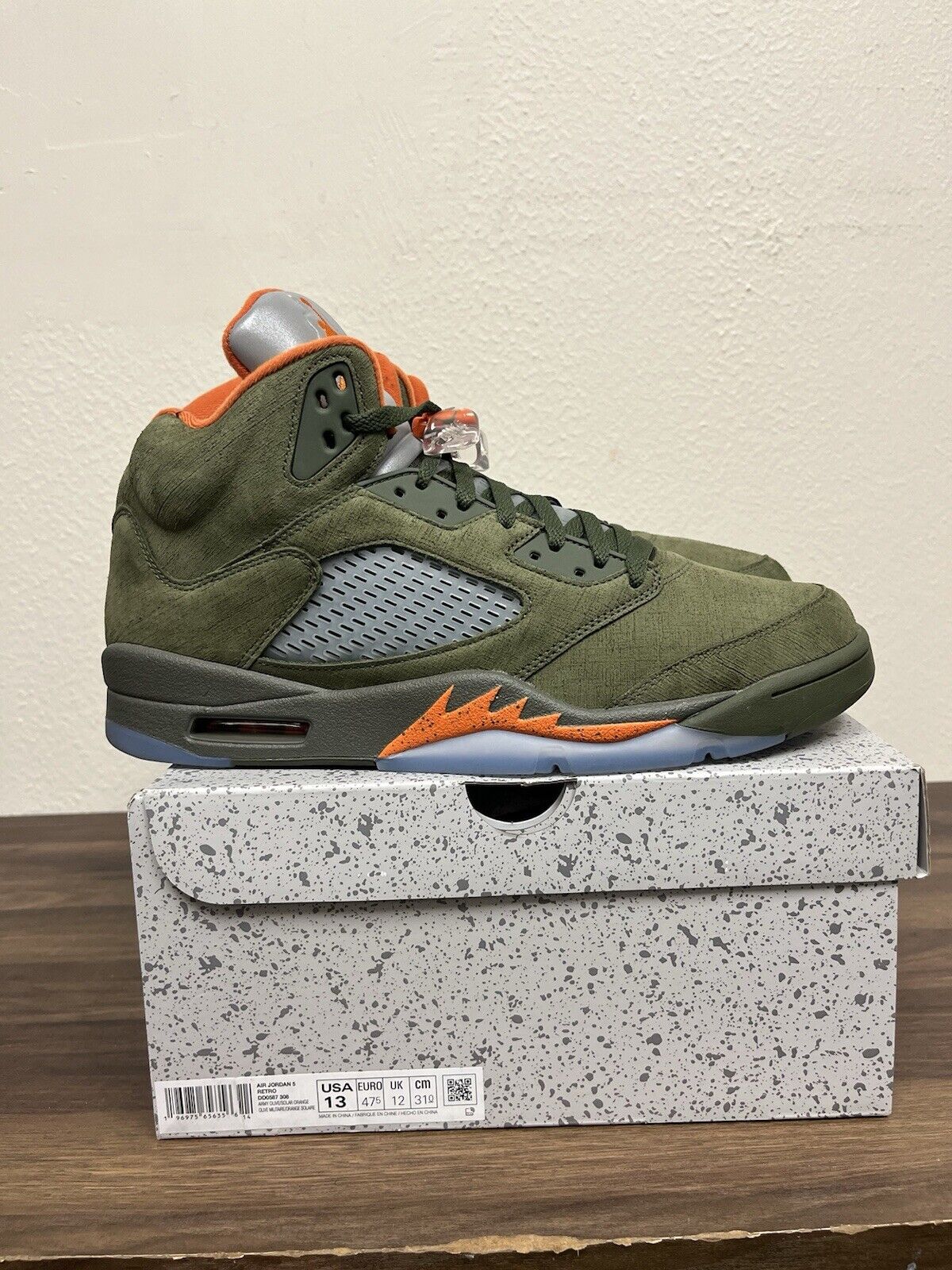 Size 13 - Air Jordan 5 Retro 2024 Olive Mint Condition (DD0587-308)