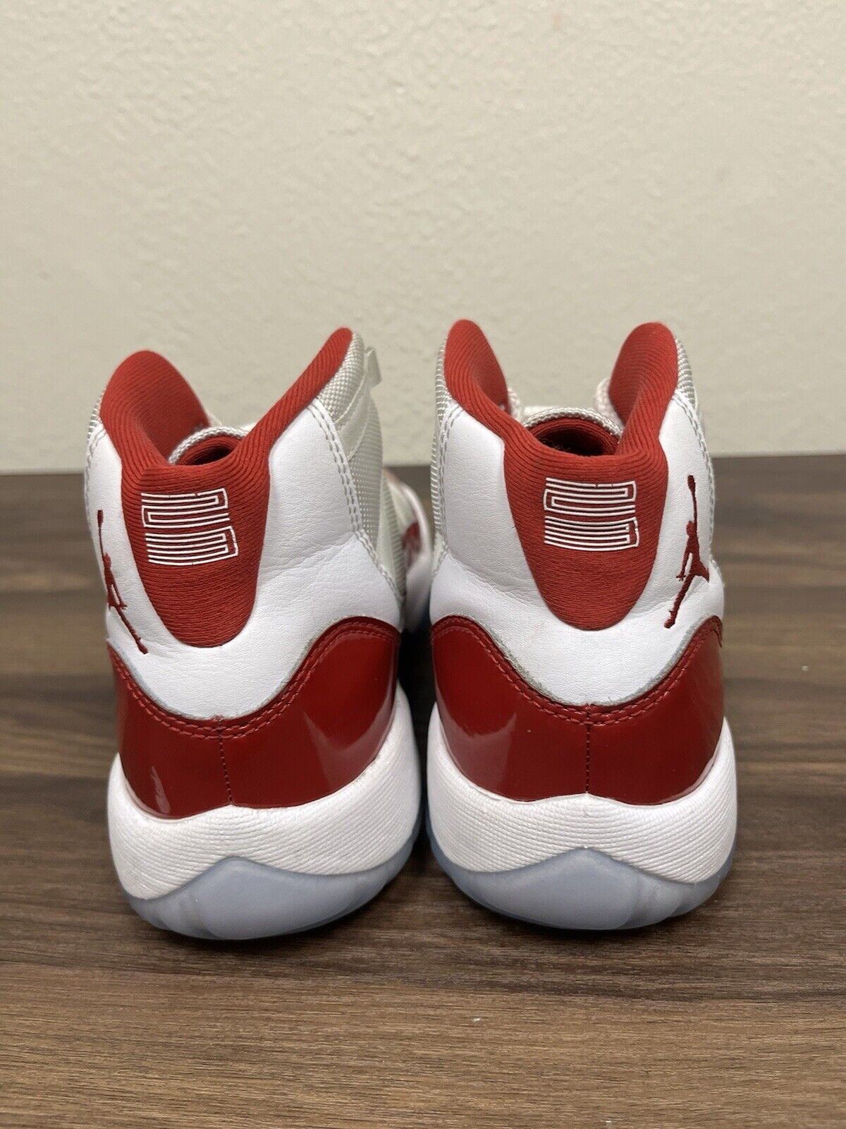 Size 5.5y Jordan 11 Retro High " Cherry (2022) (GS)" s228