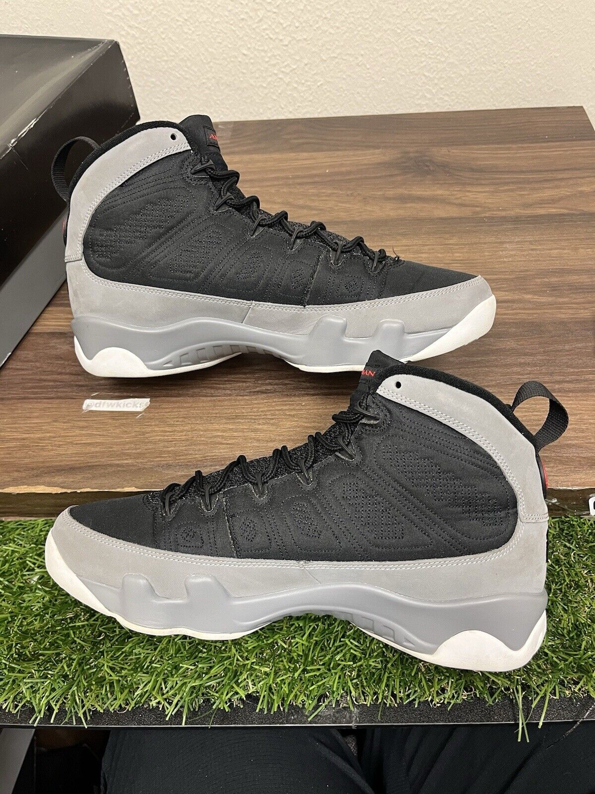 Size 10.5 - Jordan 9 Retro Particle Gray 2022 377