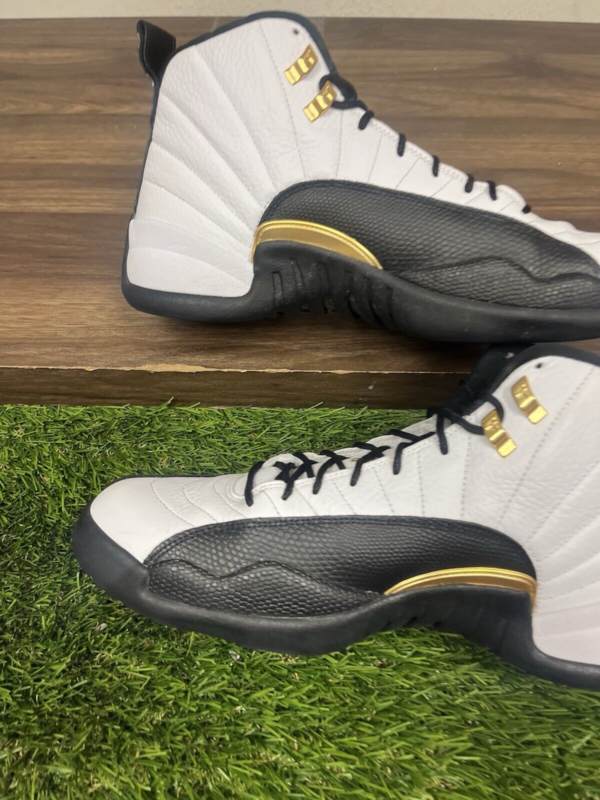 Size 12 - Jordan 12 Royalty