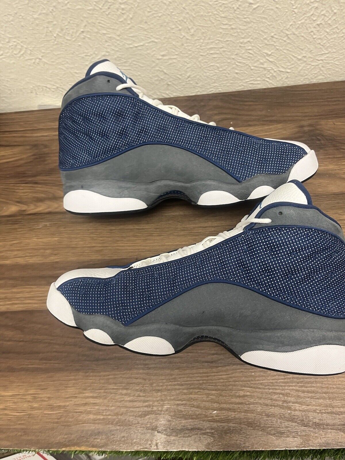 Size 10.5 - Jordan 13 Retro Mid Flint