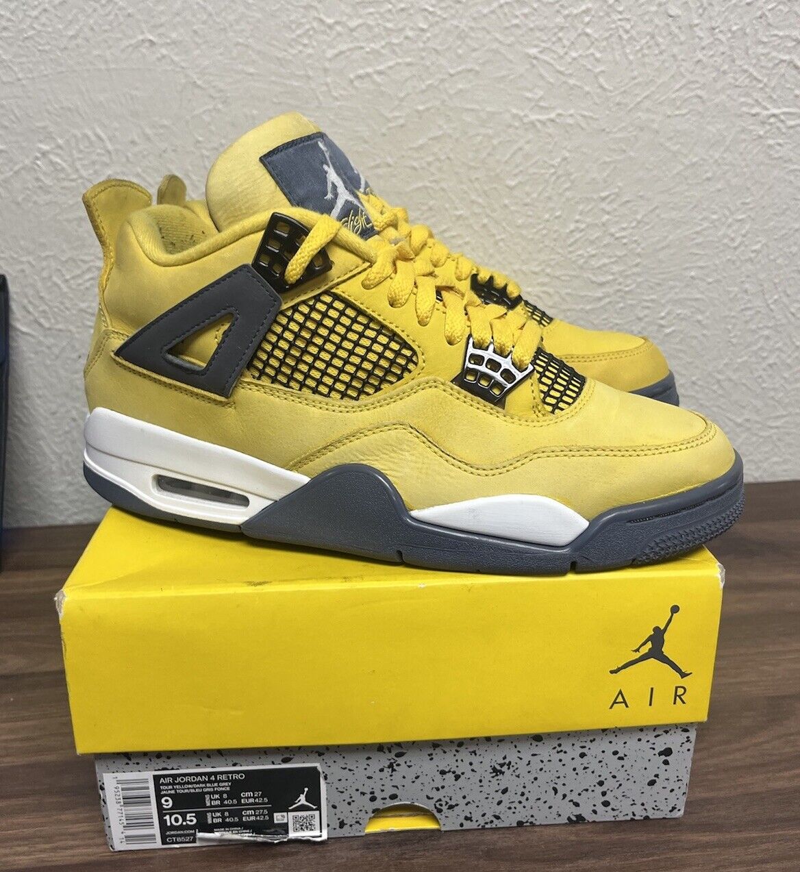 Nike Air Jordan 4 Retro Mid Lightning size 9 CT8527-700 OG IV Clean Yellow