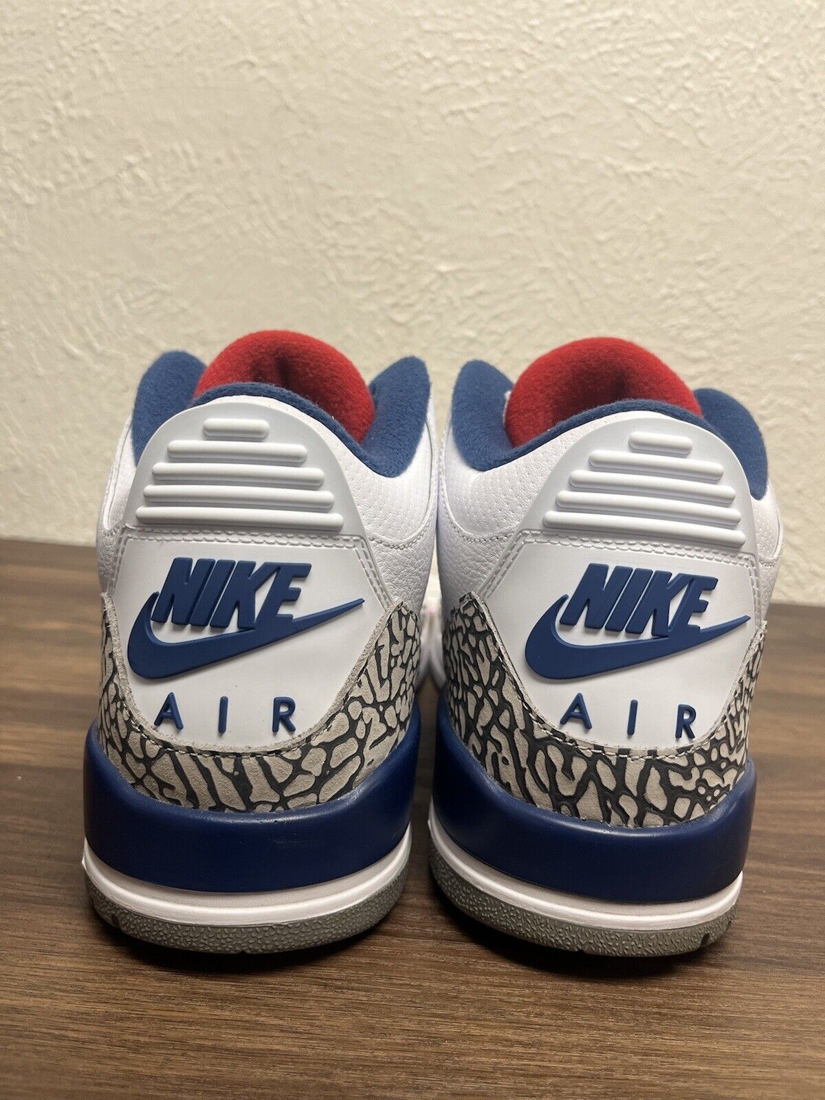 Size 10.5 - Jordan 3 Retro OG Mid True Blue