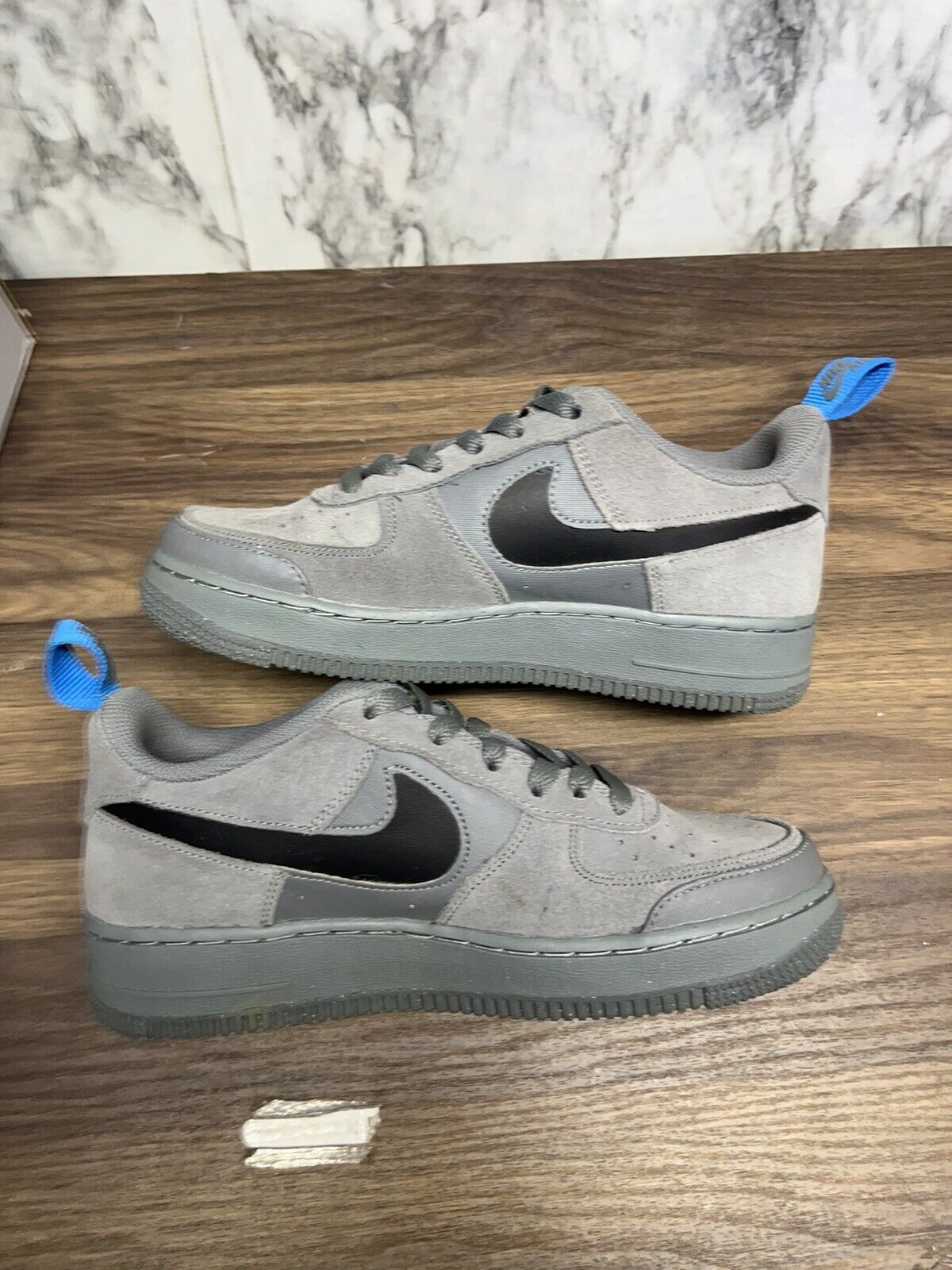 Nike Air Force 1 Smoke Grey Junior Youth DQ1097 001 Size 6Y 7.5 W Womens Suede