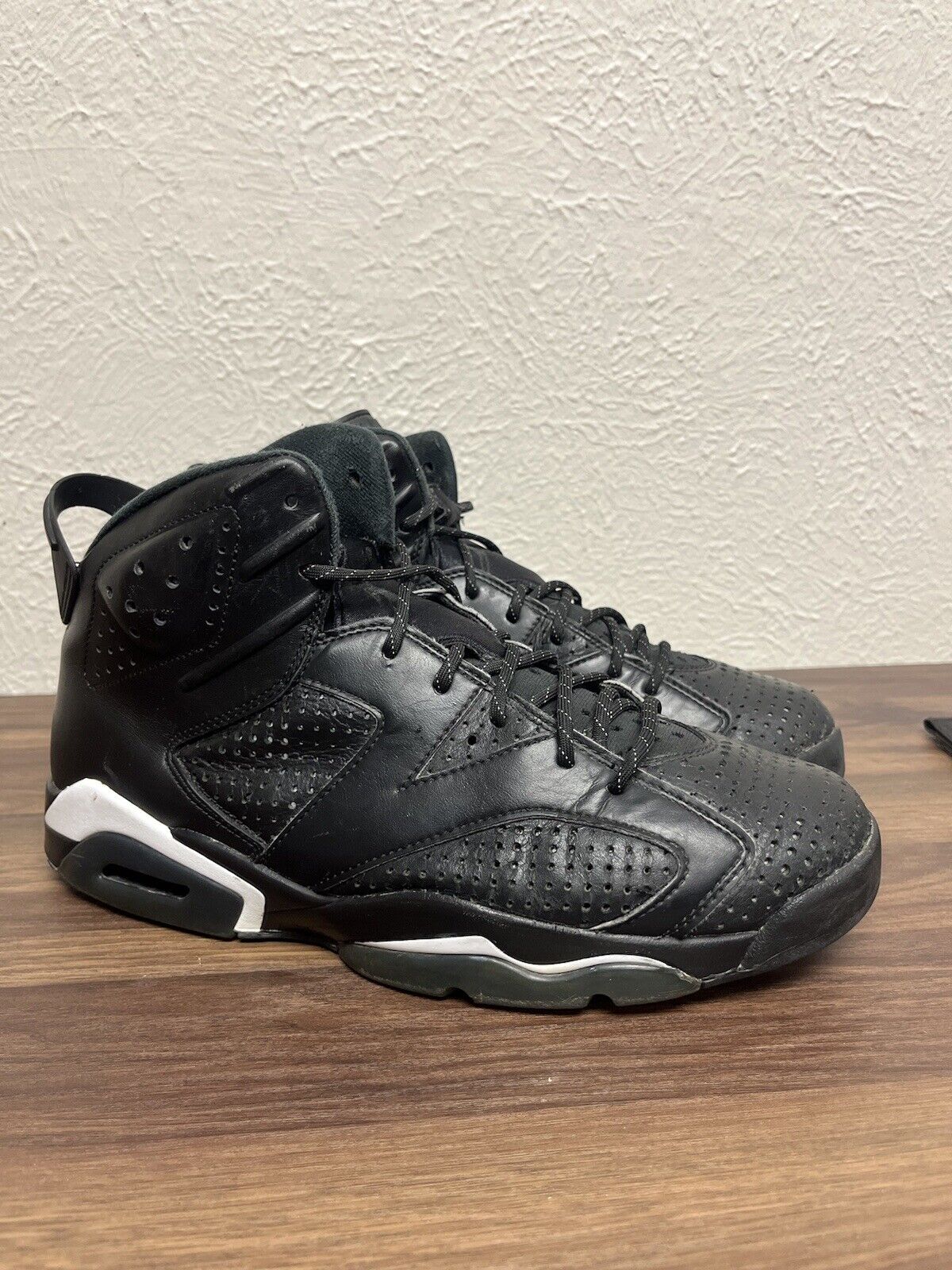 Size 10.5 - Jordan 6 Retro Black Cat 2016