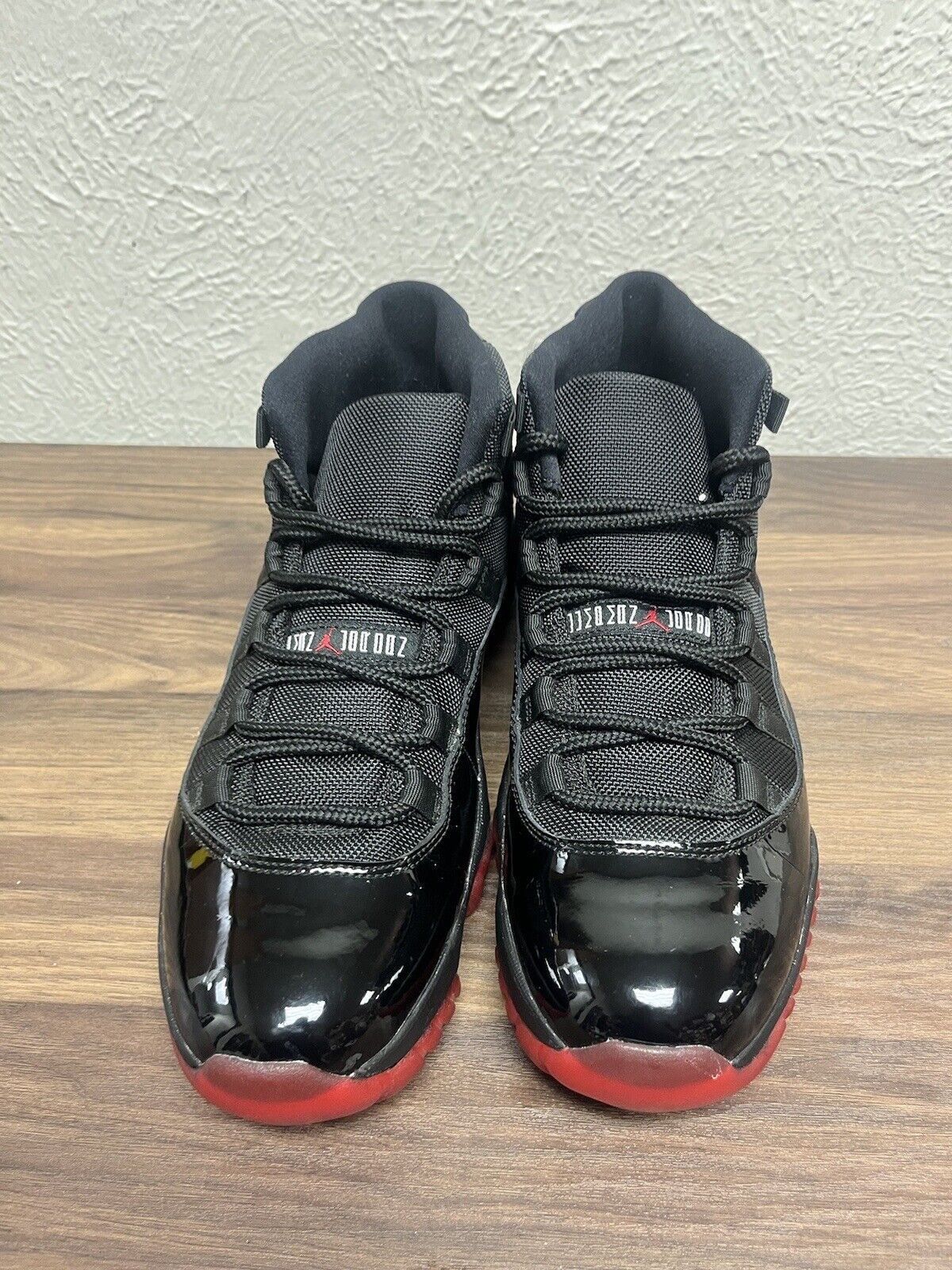 Air Jordan Retro 11 BRED.  Sz 9.5 Men. 2012 Release. Excellent Cond.. OG Receipt