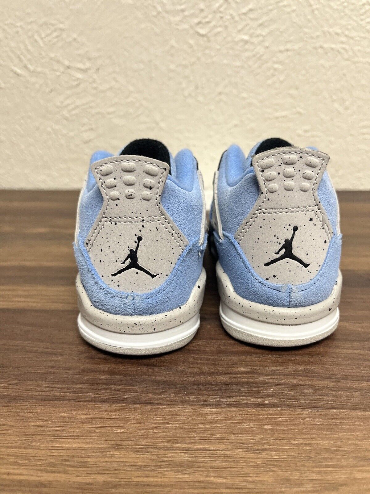 Nike Air Jordan 4 Retro Blue Boys Size 10C Athletic Shoes Sneakers BQ7670-400