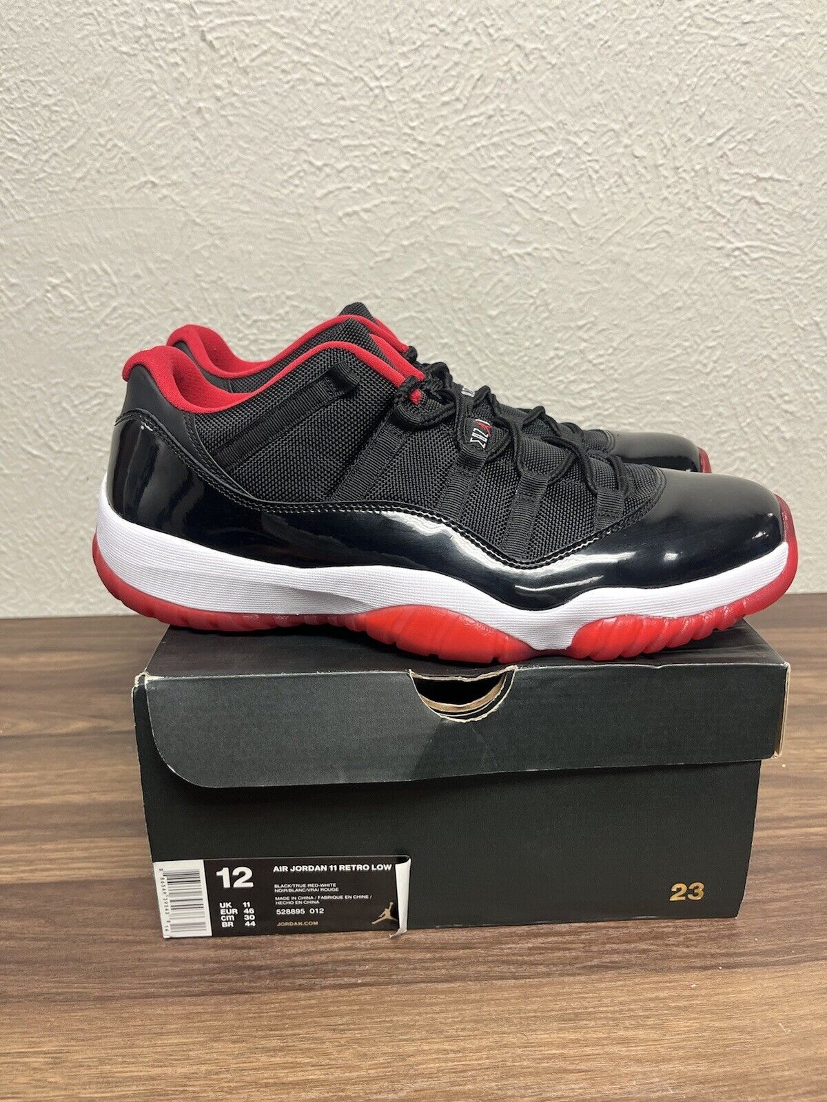 Nike Air Jordan 11 Retro Low Bred size 12 528895-012 OG XI Clean