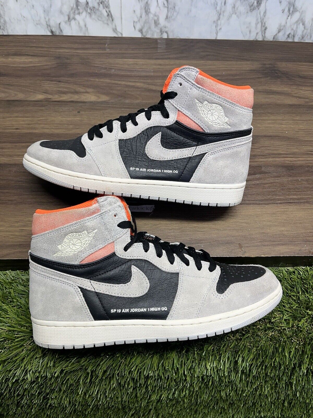 Size 10.5 - Jordan 1 Retro High OG Neutral Grey 2019 *563