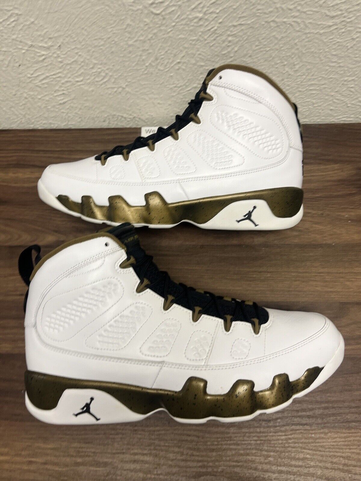 Size 12 - Jordan 9 Retro Statue 2015