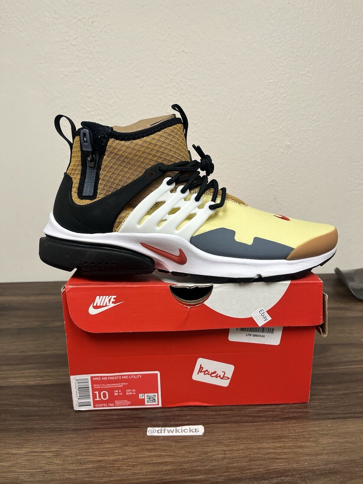 Size 10 - Nike Air Presto Utility Mid Bossk