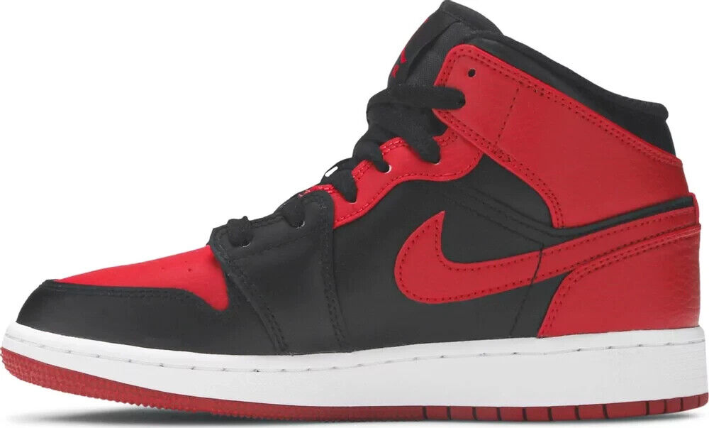 Nike Air Jordan 1 Mid GS Banned Black Gym Red White 554725-074 Size 6y / 7.5WMS