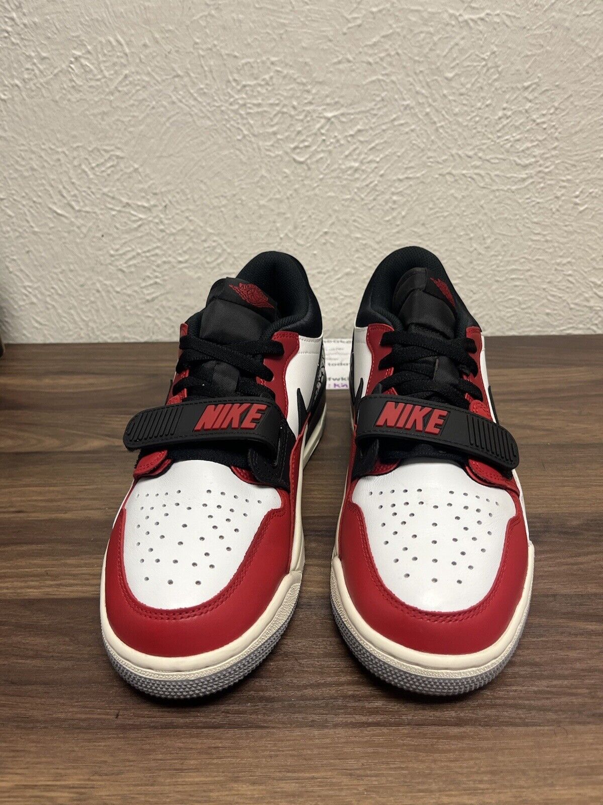 Size 8 - Jordan Legacy 312 Low Chicago