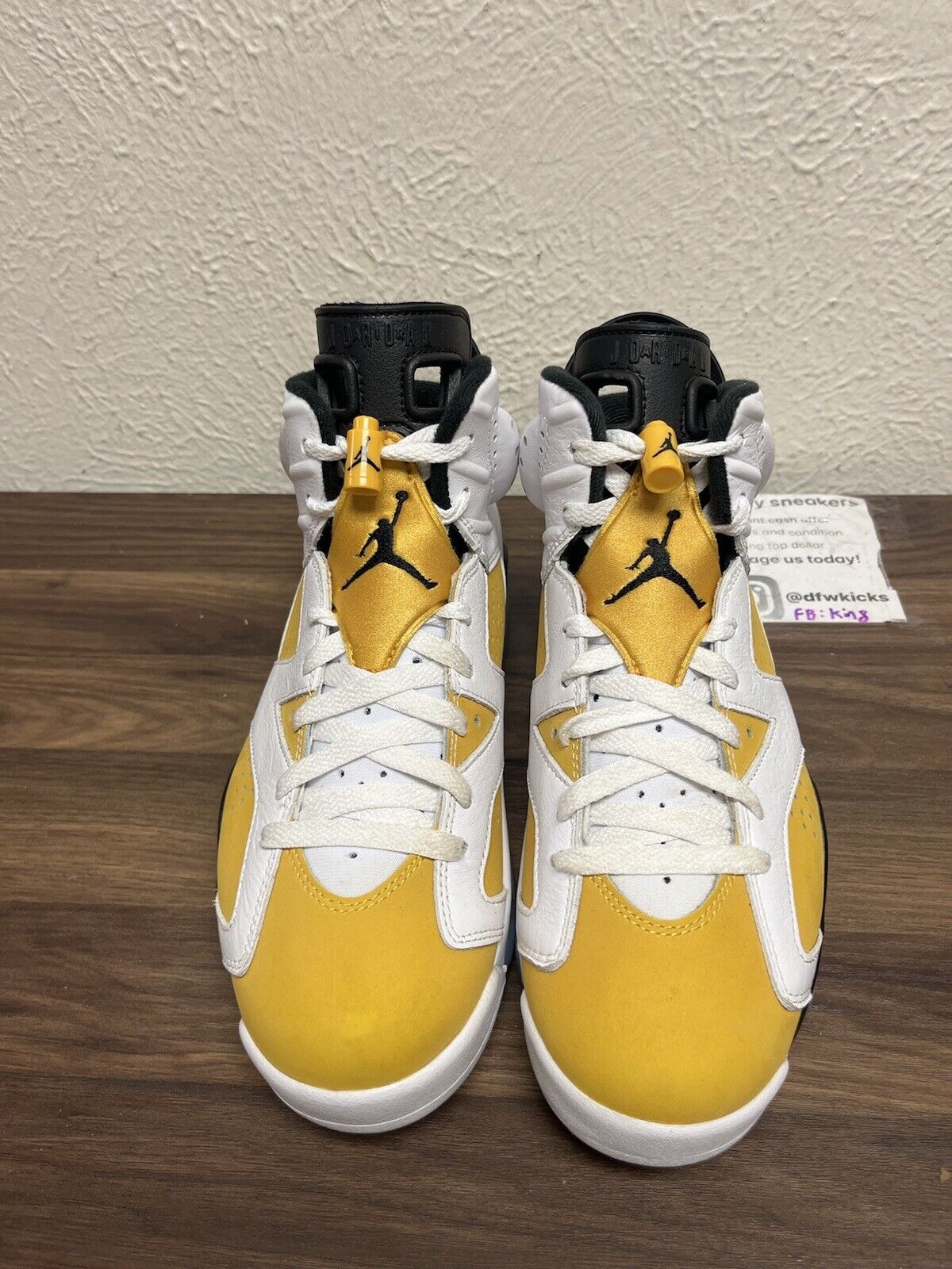 Air Jordan 6 Retro 'Yellow Ochre' Men’s Size 8.5