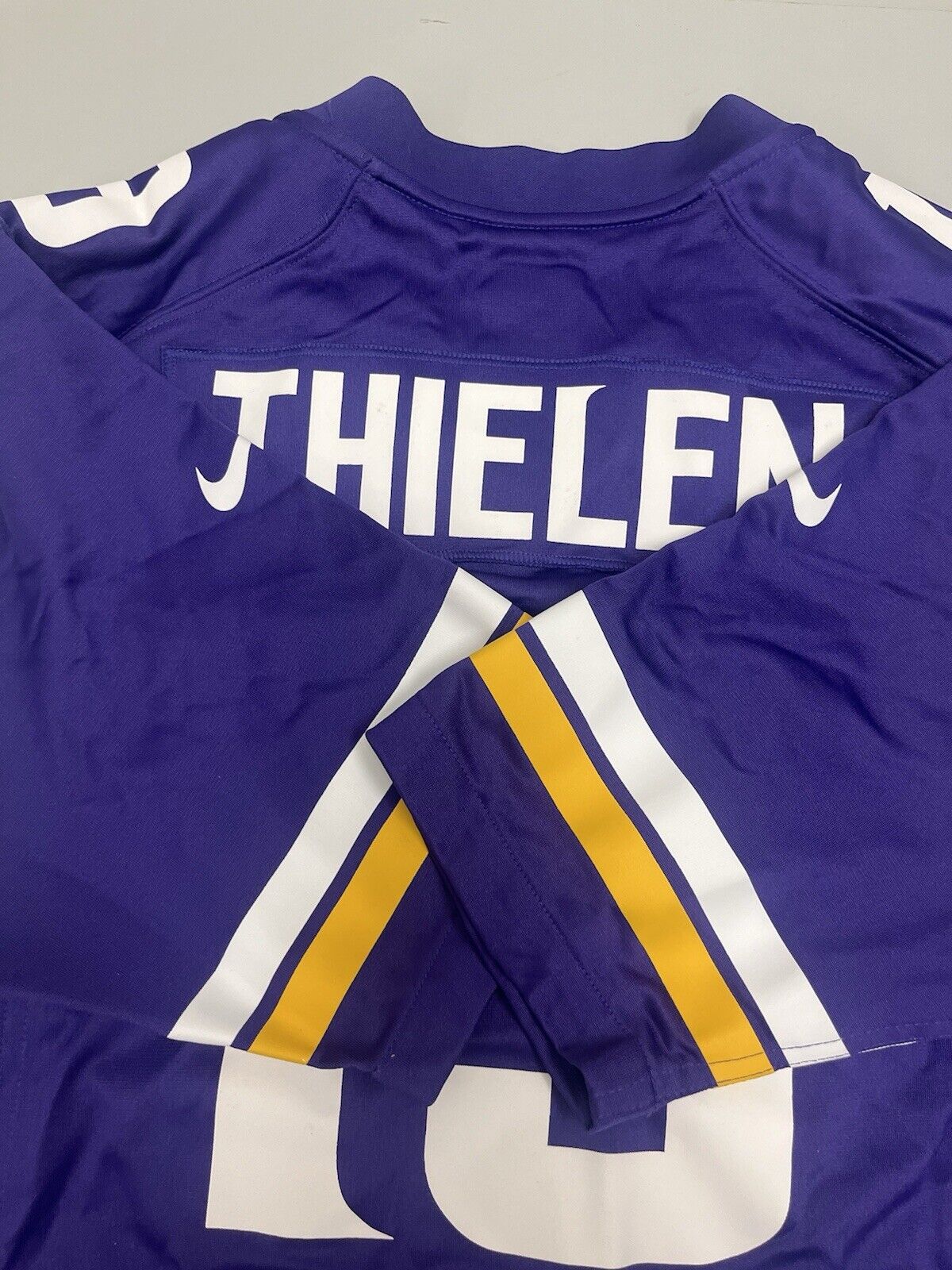 Adam Thielen Jersey Mens Medium Minnesota Vikings Purple #19 Nike On Field NFL