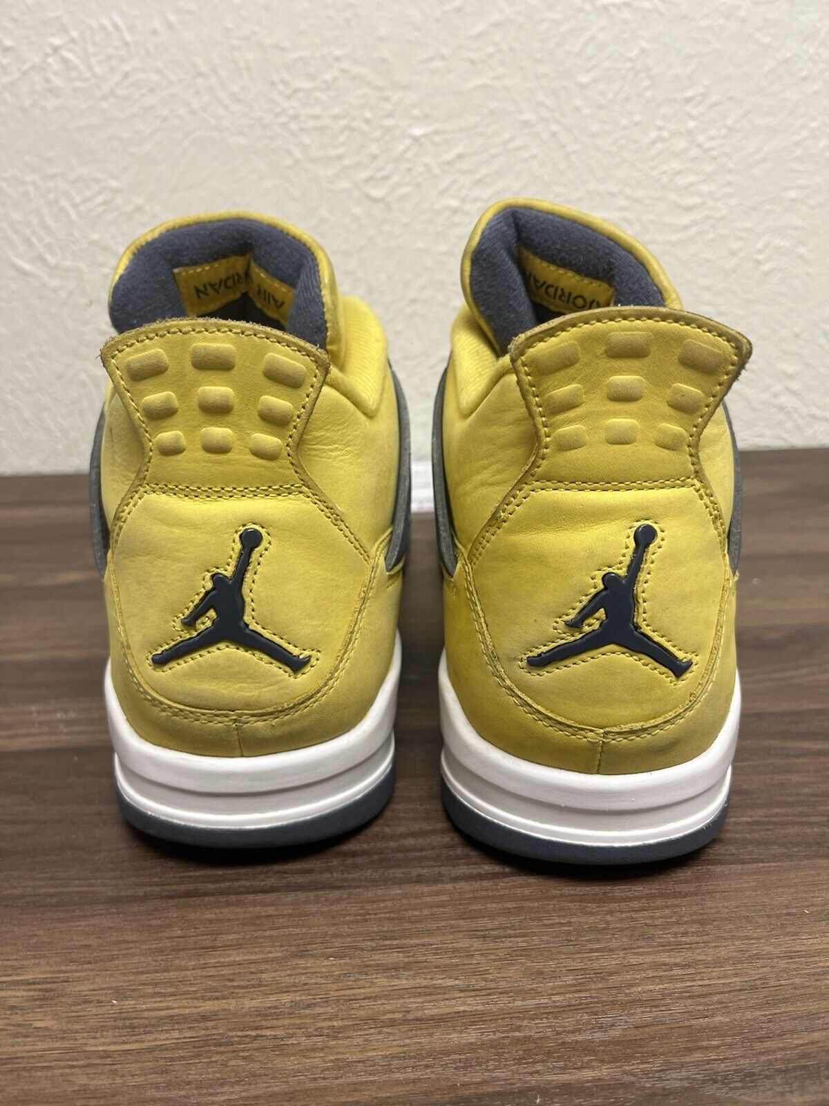 Size 11 - Jordan 4 Retro Mid Lightning