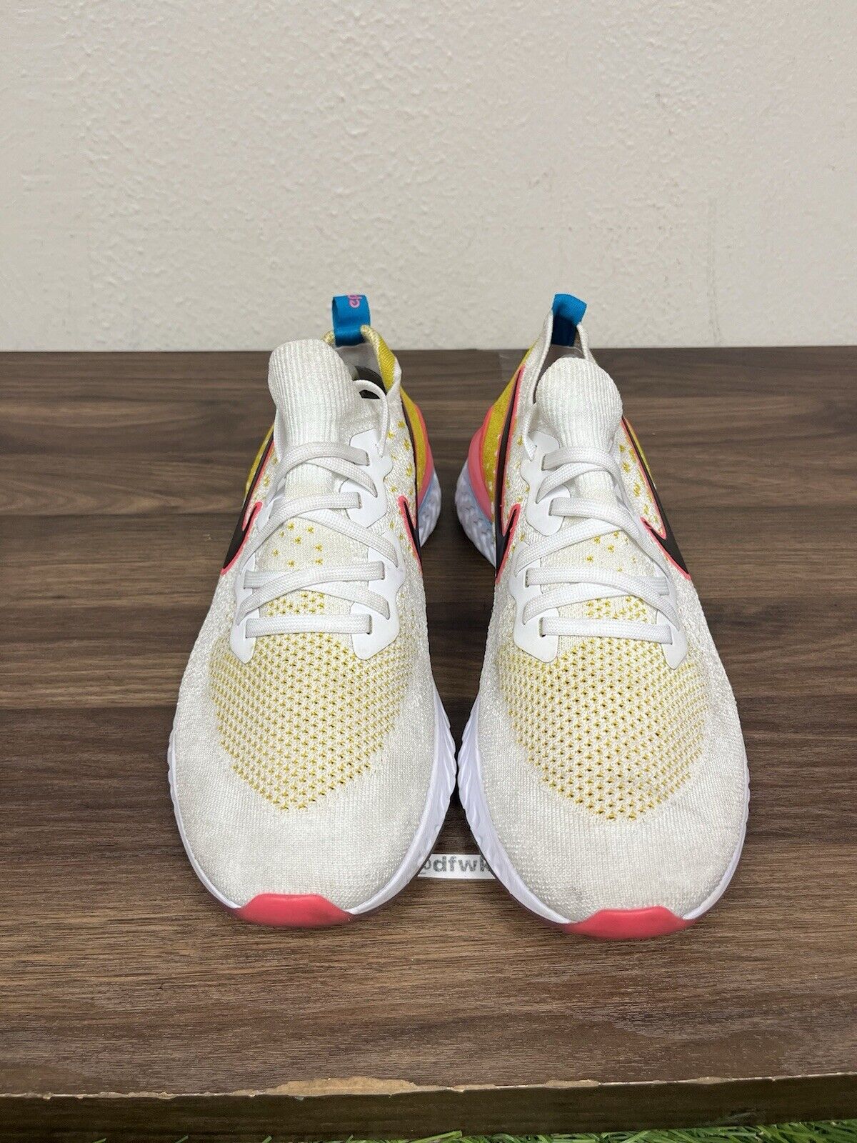 Size 10.5 - Nike Epic React Flyknit 2 White Black Pink Blast