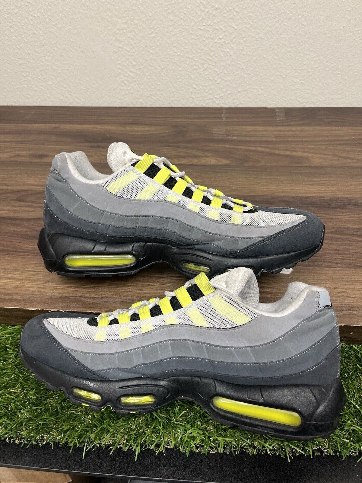 Size 13 - Nike Air Max 95 OG 2020 Neon A136