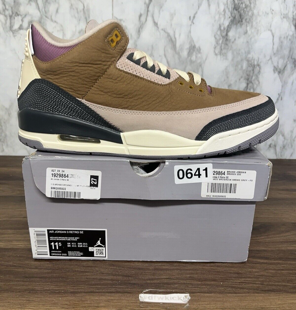 Size 11.5 - Air Jordan 3 Retro SE Winterized