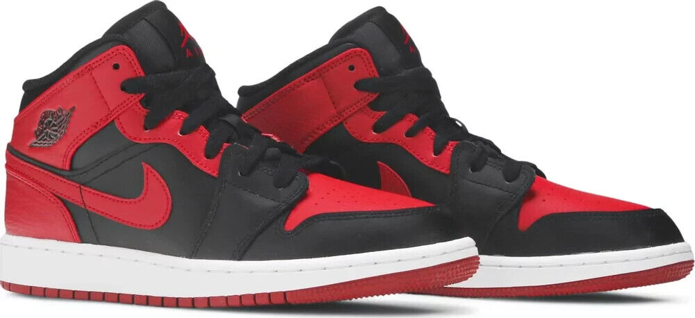 Nike Air Jordan 1 Mid GS Banned Black Gym Red White 554725-074 Size 6y / 7.5WMS