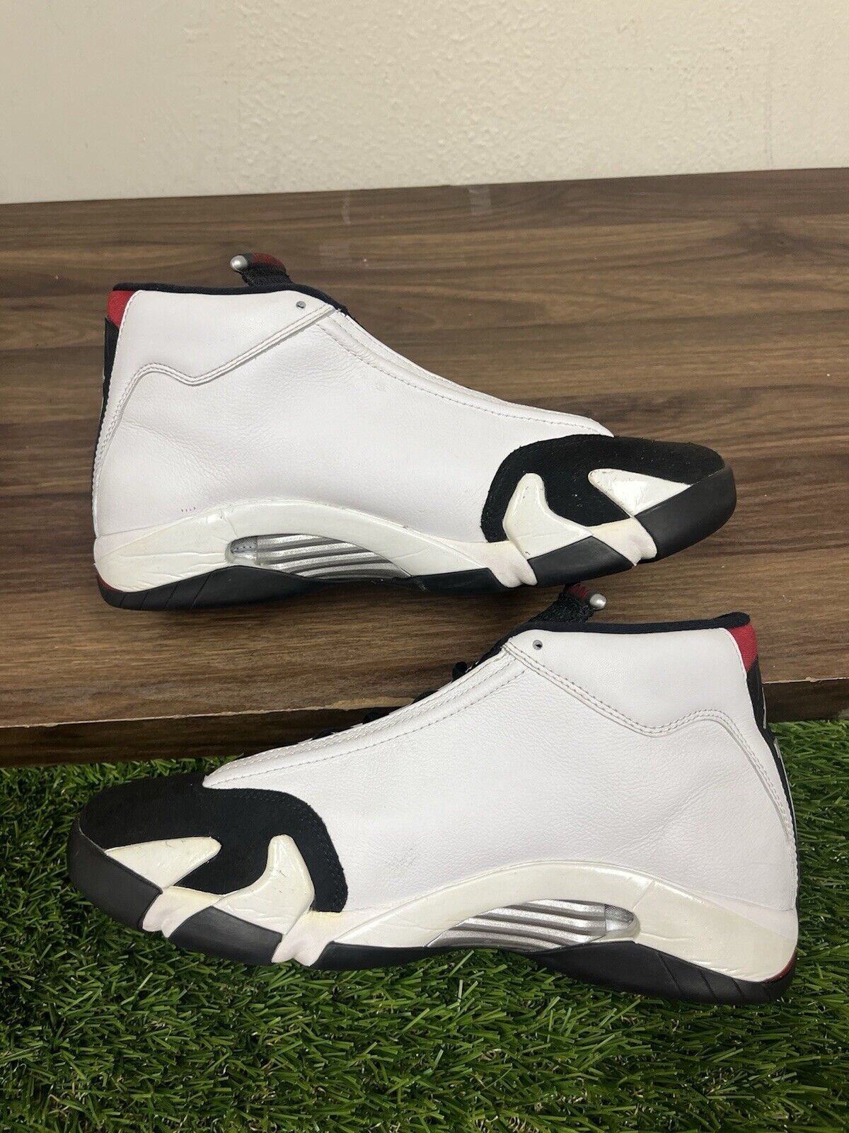 Air Jordan 14 Retro “Black Toe” 2014 Size US 10.5 Mens SKU 487471102