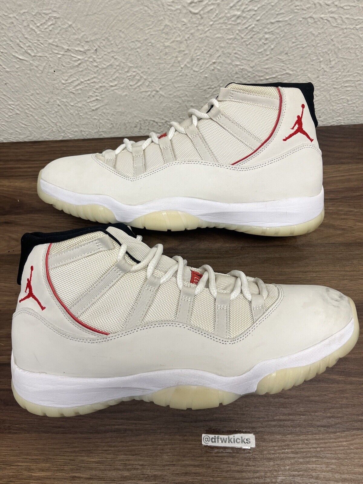 Jordan 11 Retro Platinum Tint 2018 Size 14 Pre-Owned 378037 016 White Red