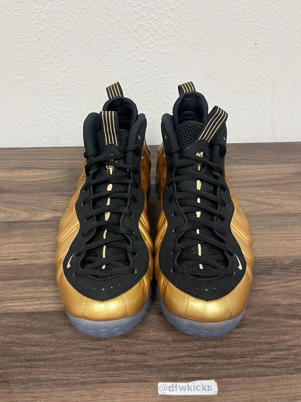 Size 10.5 - Nike Air Foamposite One Metallic Gold