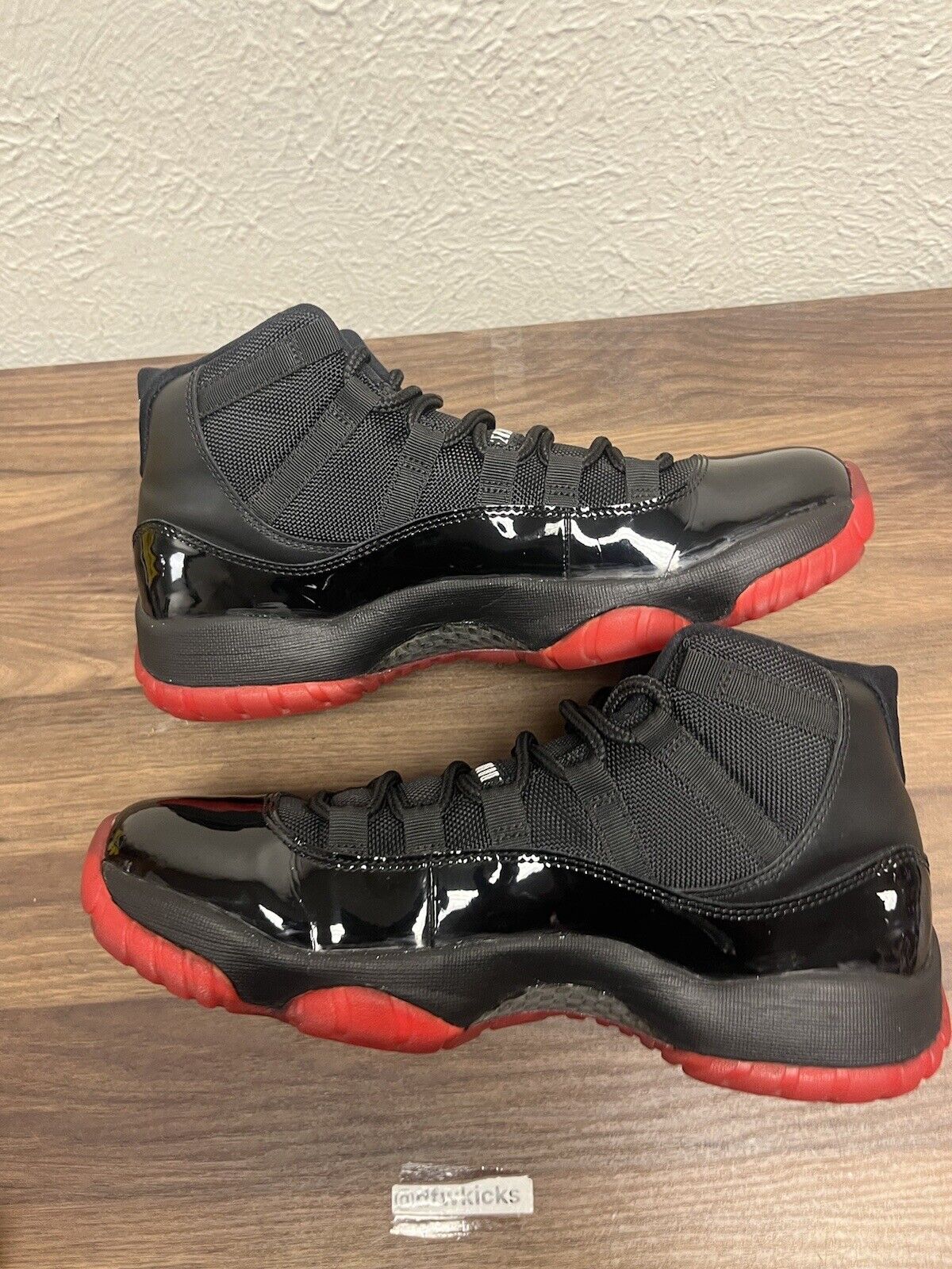 Air Jordan Retro 11 BRED.  Sz 9.5 Men. 2012 Release. Excellent Cond.. OG Receipt