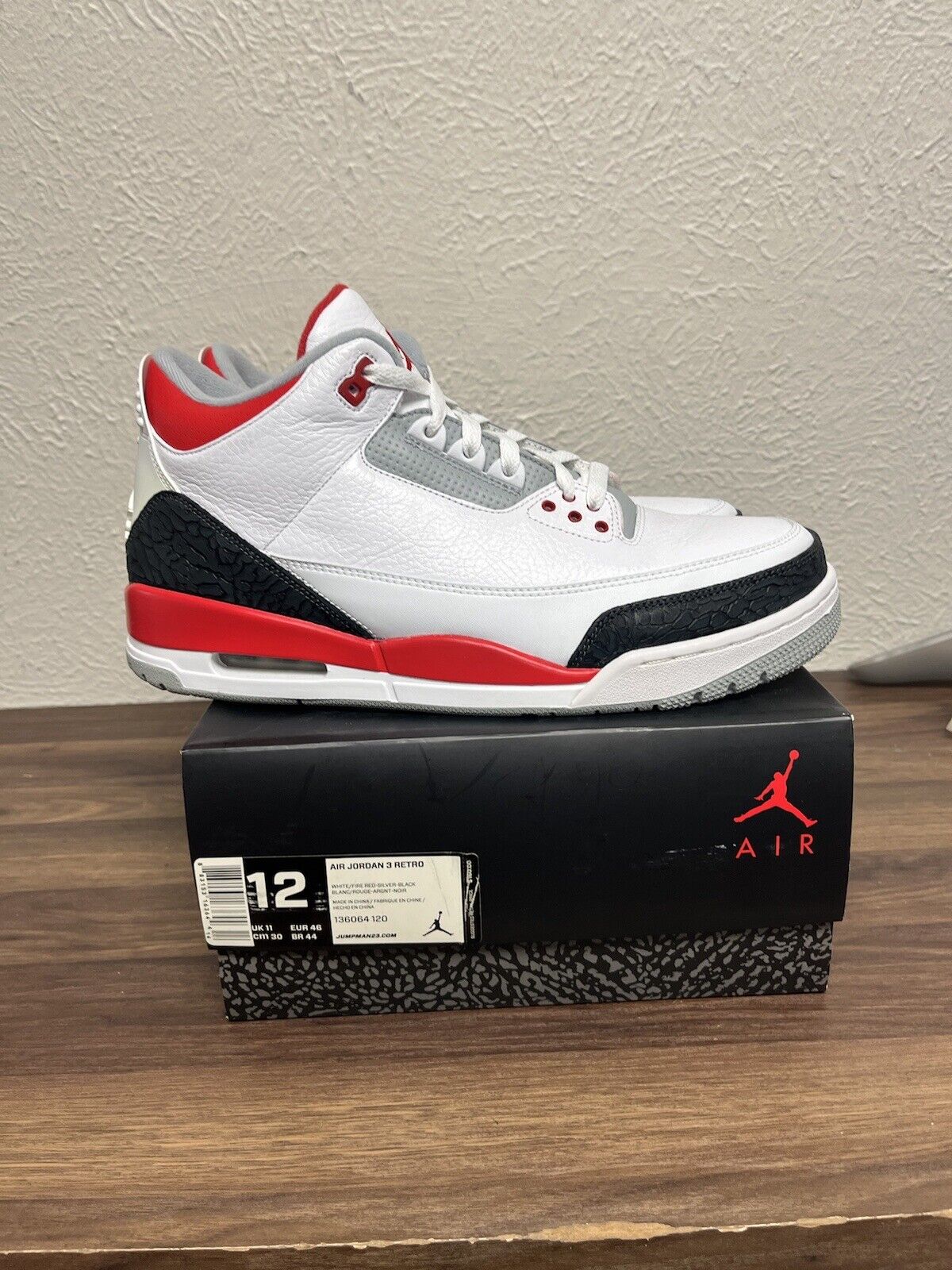 Air Jordan 3 Retro 2013 Fire Red Size 12 Pre-Owned 136061-120 White