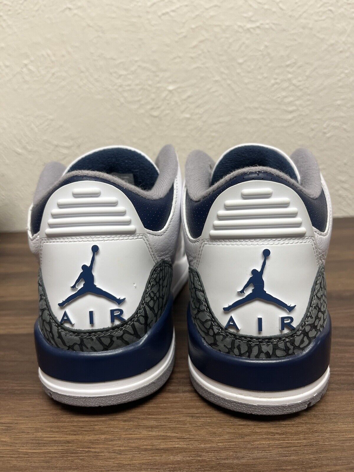 Air Jordan 3 Retro Midnight Navy- Size 9.5