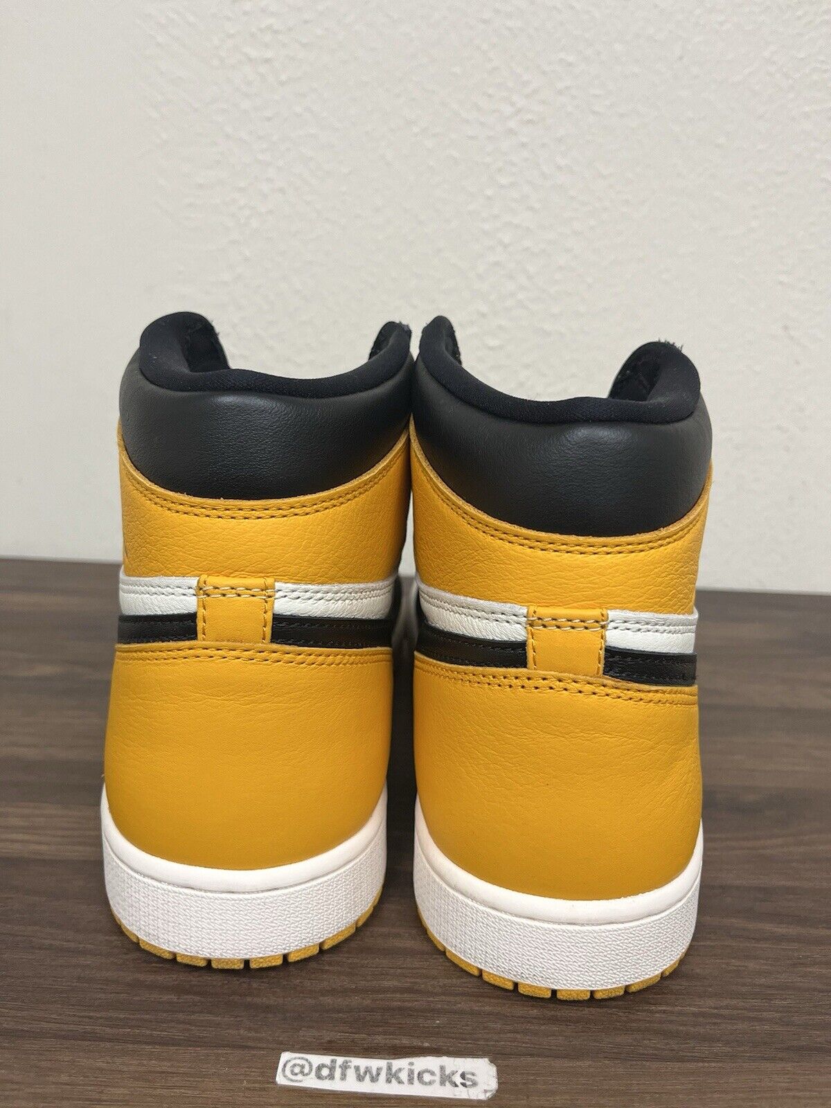 Nike Air Jordan 1 Retro High OG Taxi Men's 14 Black Yellow Toe shoes 555088-711