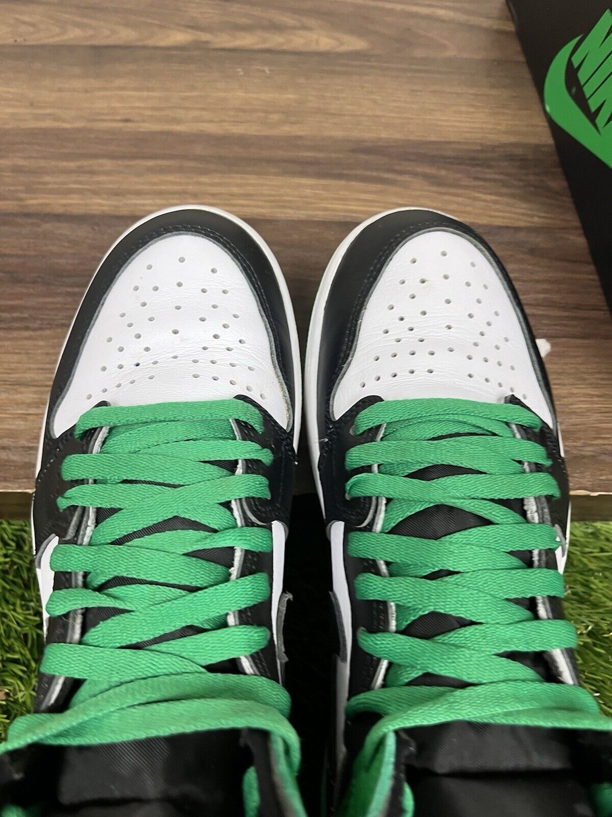 Size 8.5 - Air Jordan 1 Retro OG High Lucky Green