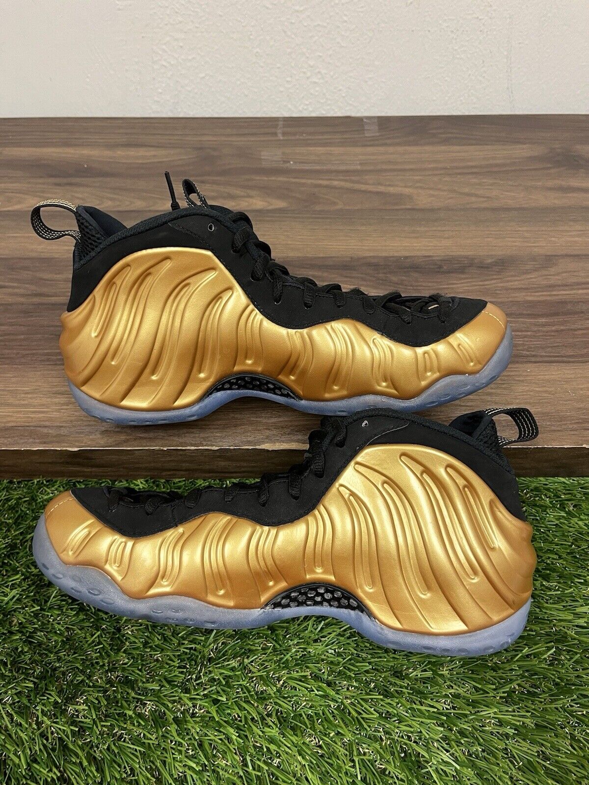 Size 10.5 - Nike Air Foamposite One Metallic Gold